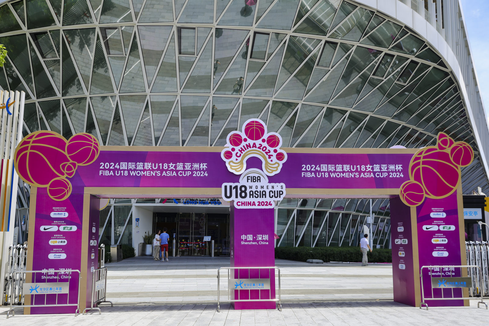 如何用桁架搭建出活动场景?