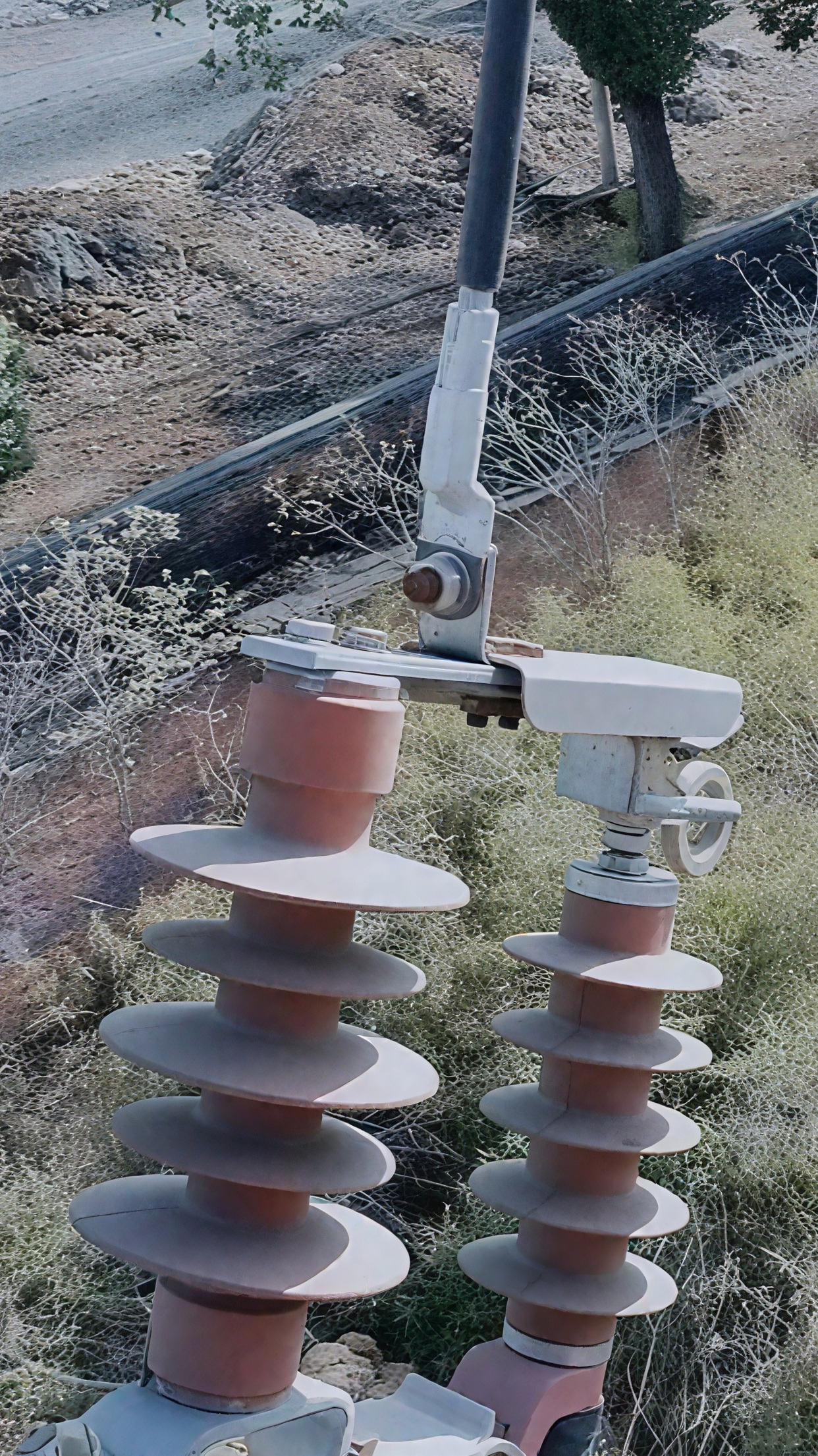 避雷器工作原理:电力系统的隐形守护者