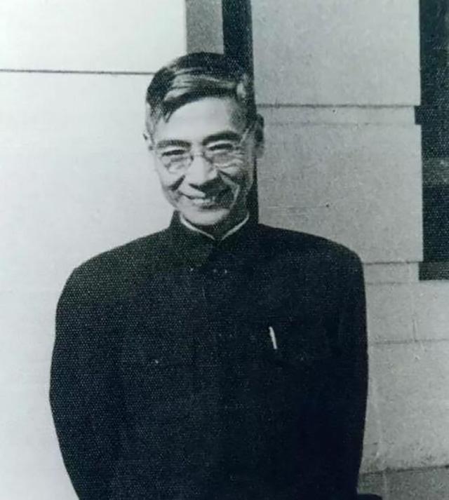 郭永怀舍命护资料,飞机坠毁瞬间紧抱公文包