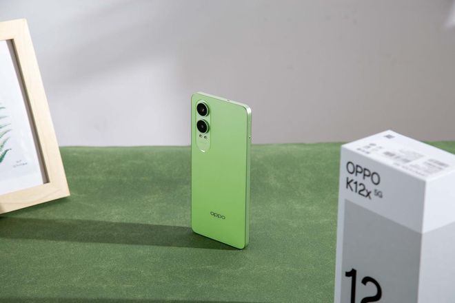 oppo k12:6.7英寸ltps柔性直屏 骁龙7旗舰芯,性价比新标杆!