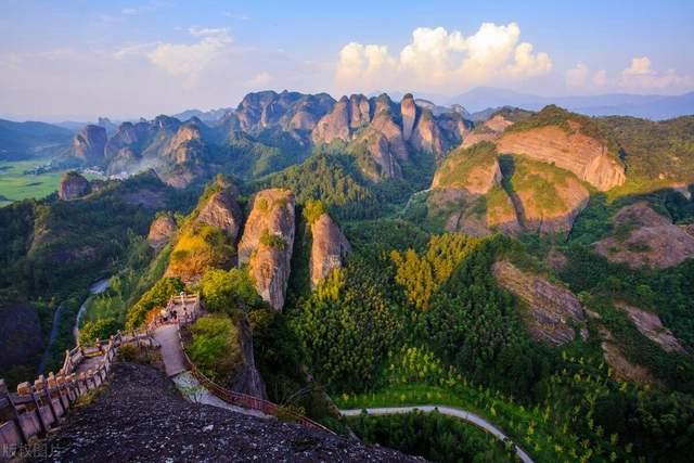 名山岂能被牧草所淹——奇特崀山之说