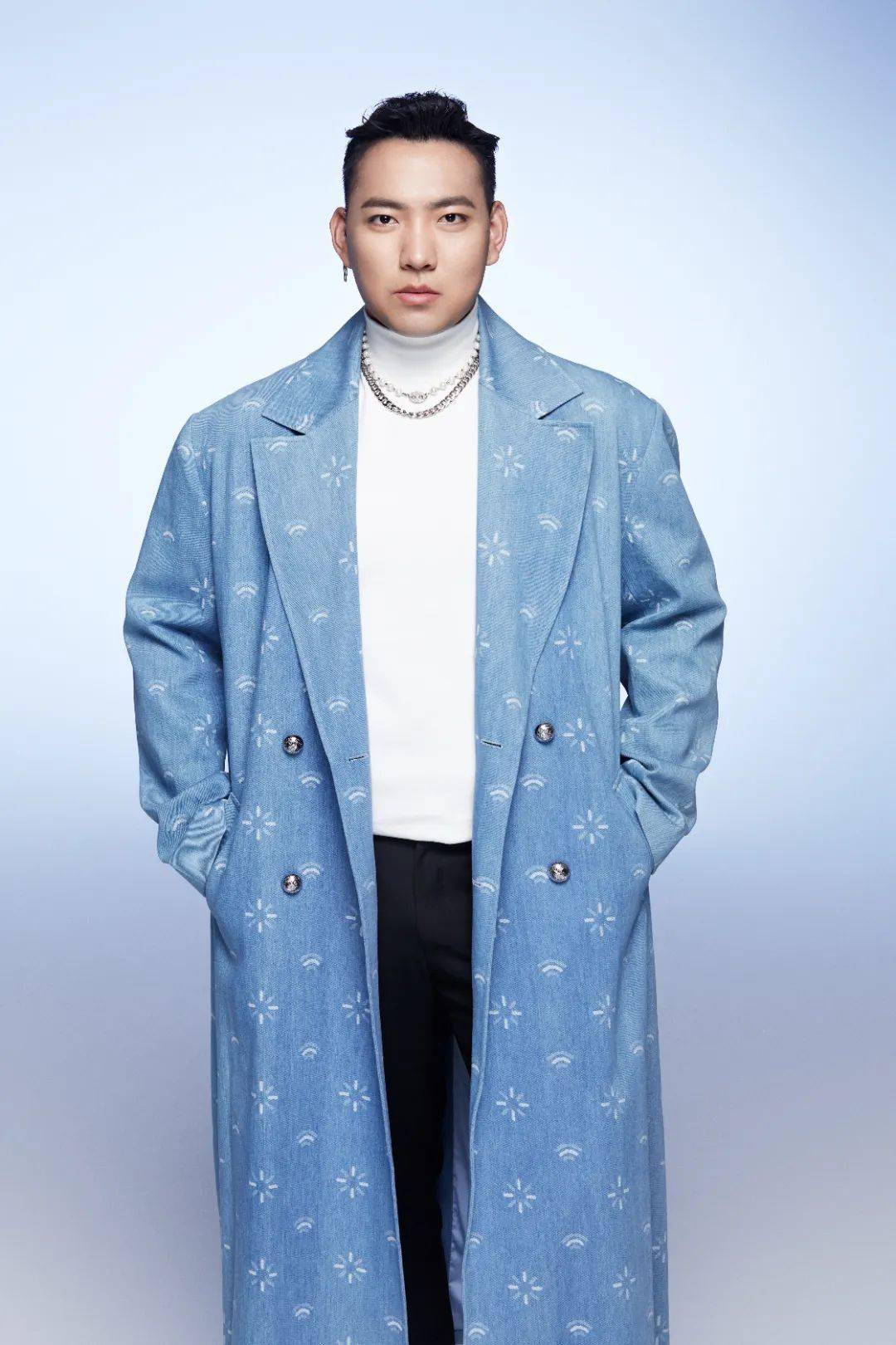 海伦经纪人|歌手海伦介绍