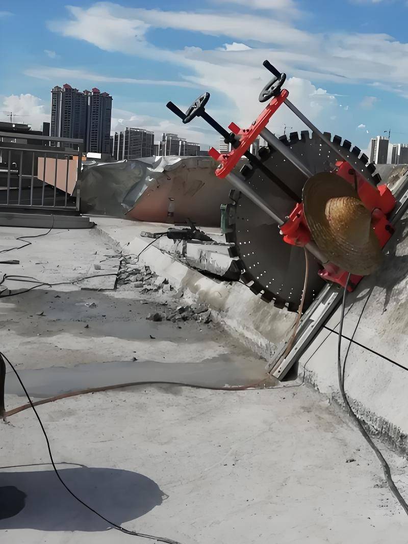 混凝土切割##地面切割#工厂地面切割,切割液选用有妙招!