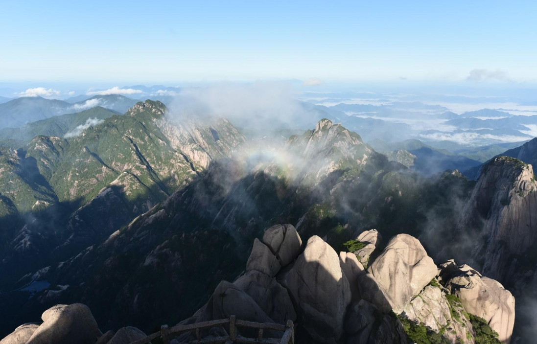 武夷山巅 莲花绽放——探秘武夷山莲花峰