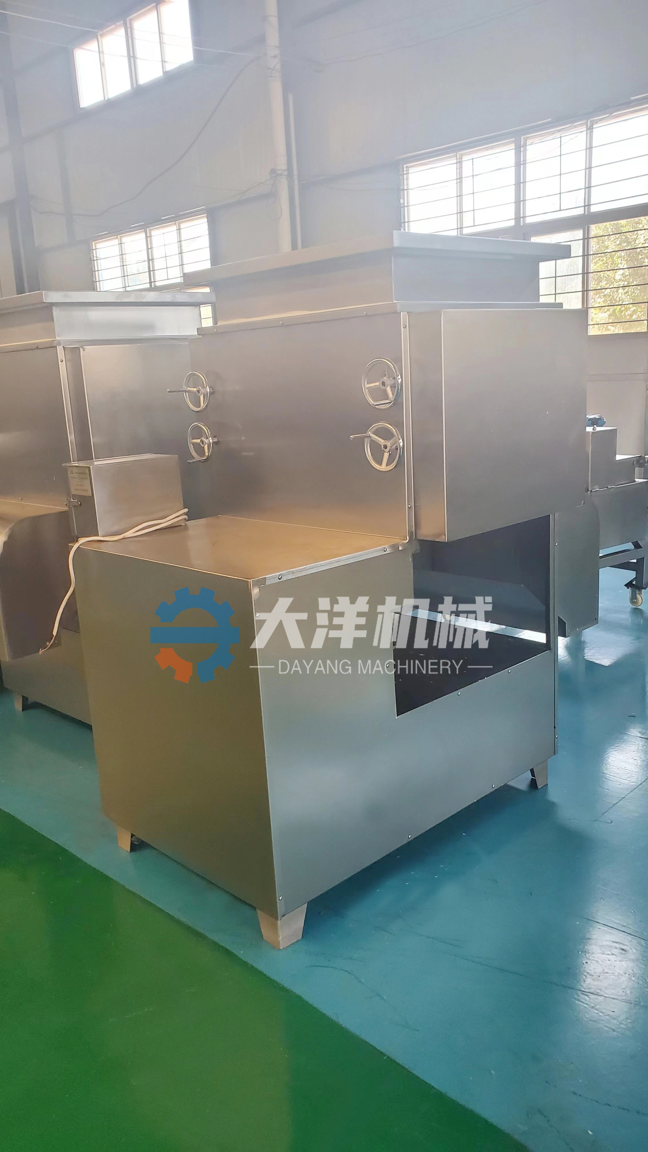 原来大蒜分瓣机是这样操作的呀!操作简单,关键是分瓣效果好