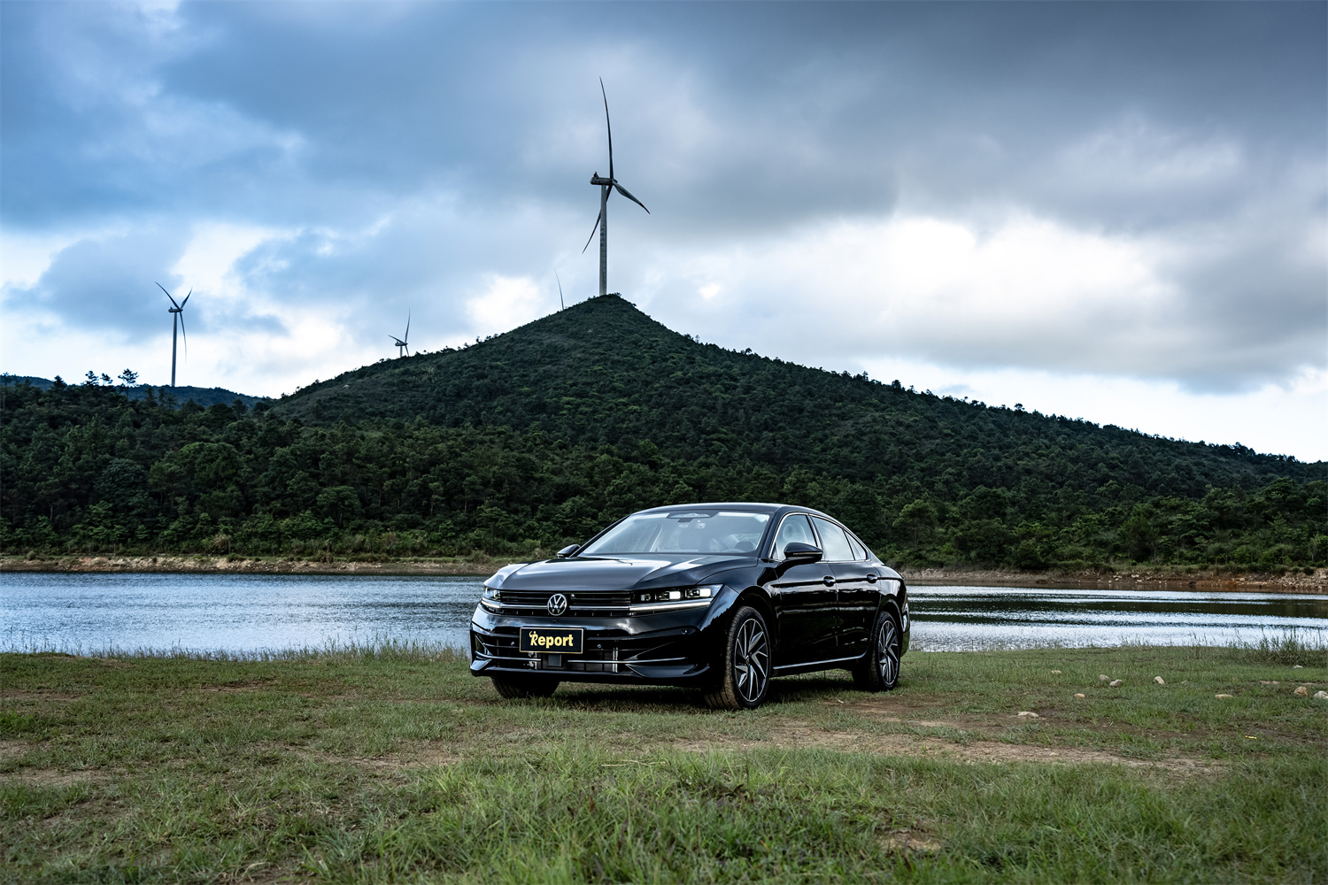 内外兼修的实力偶像派,全新一代迈腾高光开局