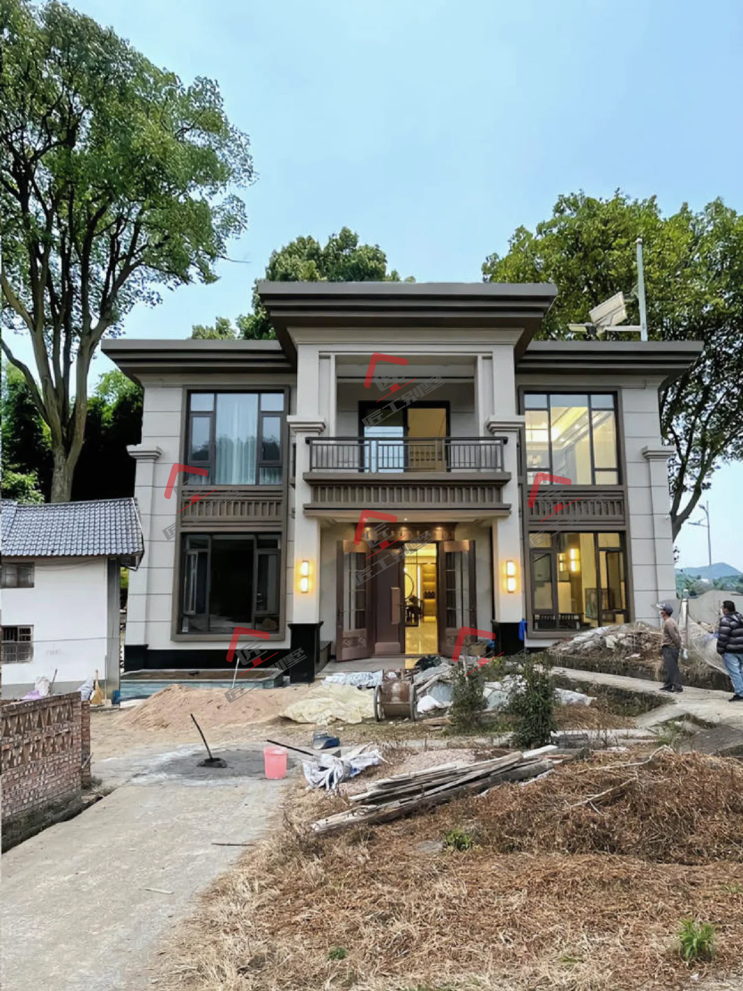 晒晒网友在农村的家从18万到300万躺在1000平的别墅里真的爽