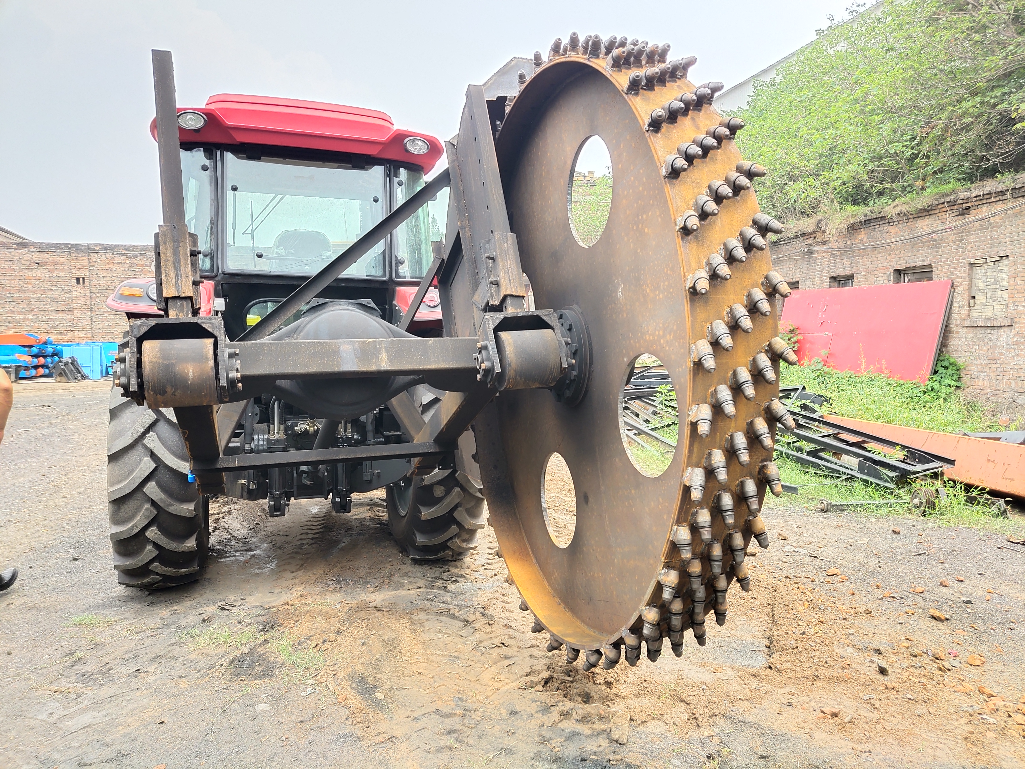 北京通州圆盘路沿石开沟机 路缘石路面开槽机 马路边道牙石刨沟机