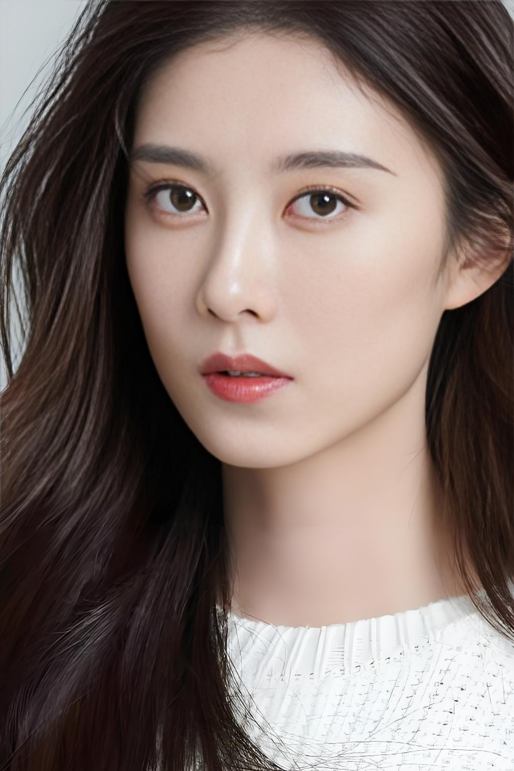 同一张脸,两种人生,她用实力诠释演员的千面可能在热播古装剧《似锦》