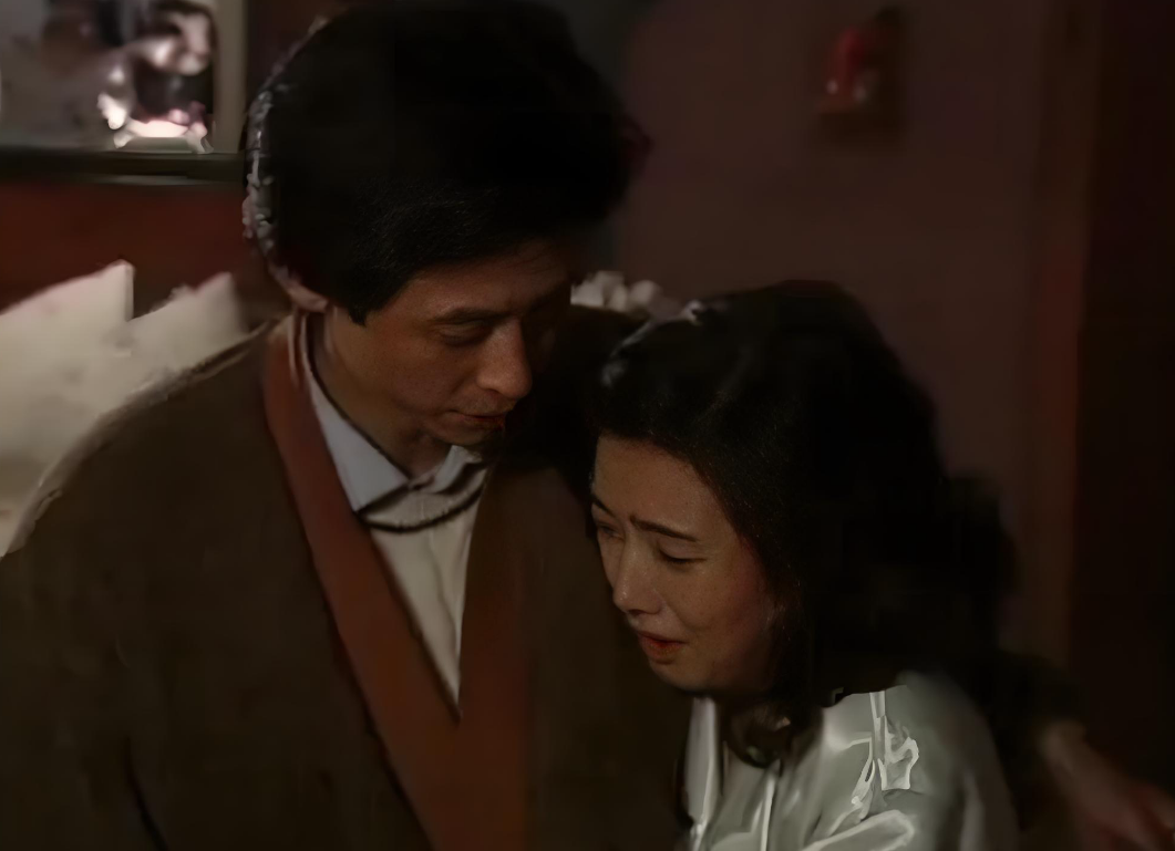 《过把瘾》:方言为啥总躲着杜梅的热情?