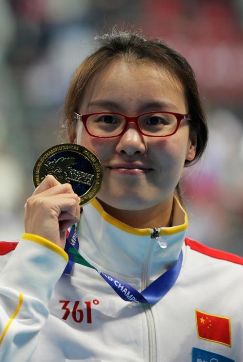 傅园慧:5岁为治哮喘学游泳,15岁进国家队,现将入职浙大遭质疑