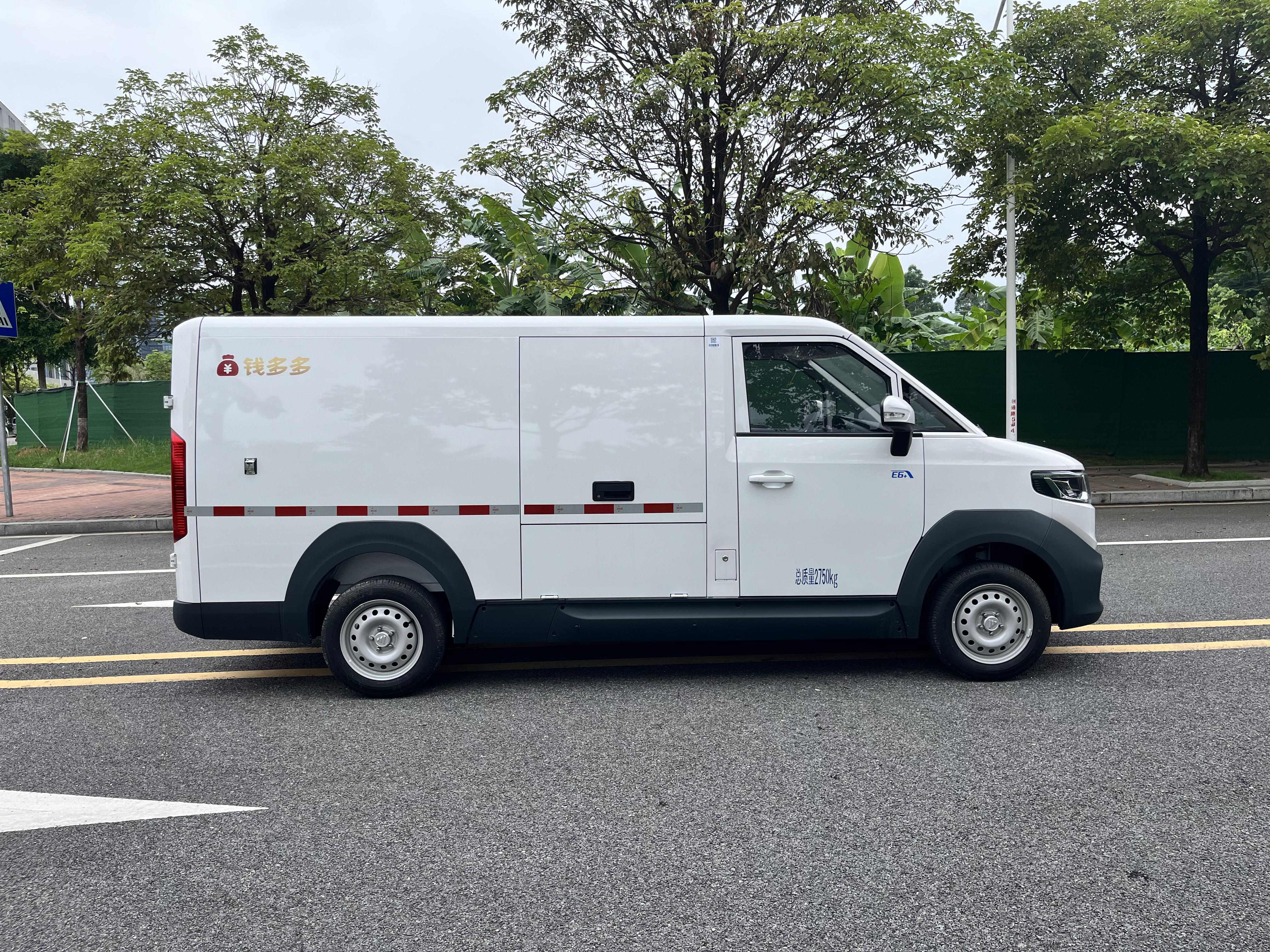 东莞智蓝新能源封窗面包车 正式登陆可租可售开启绿色物流新篇章