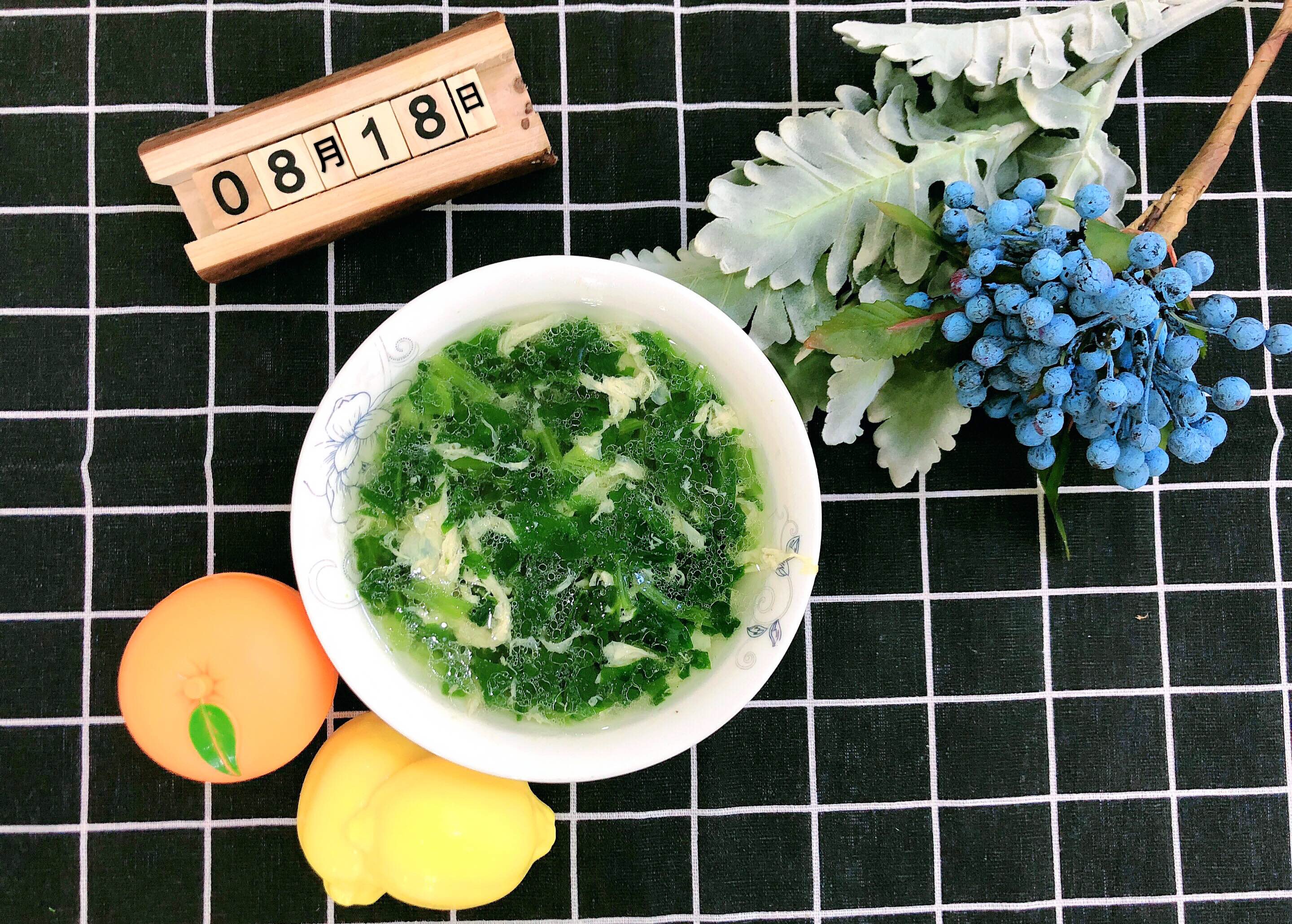 剖析菠菜鸡蛋汤的营养构成