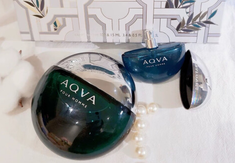 碧蓝男士淡香水:男性魅力的优雅诠释