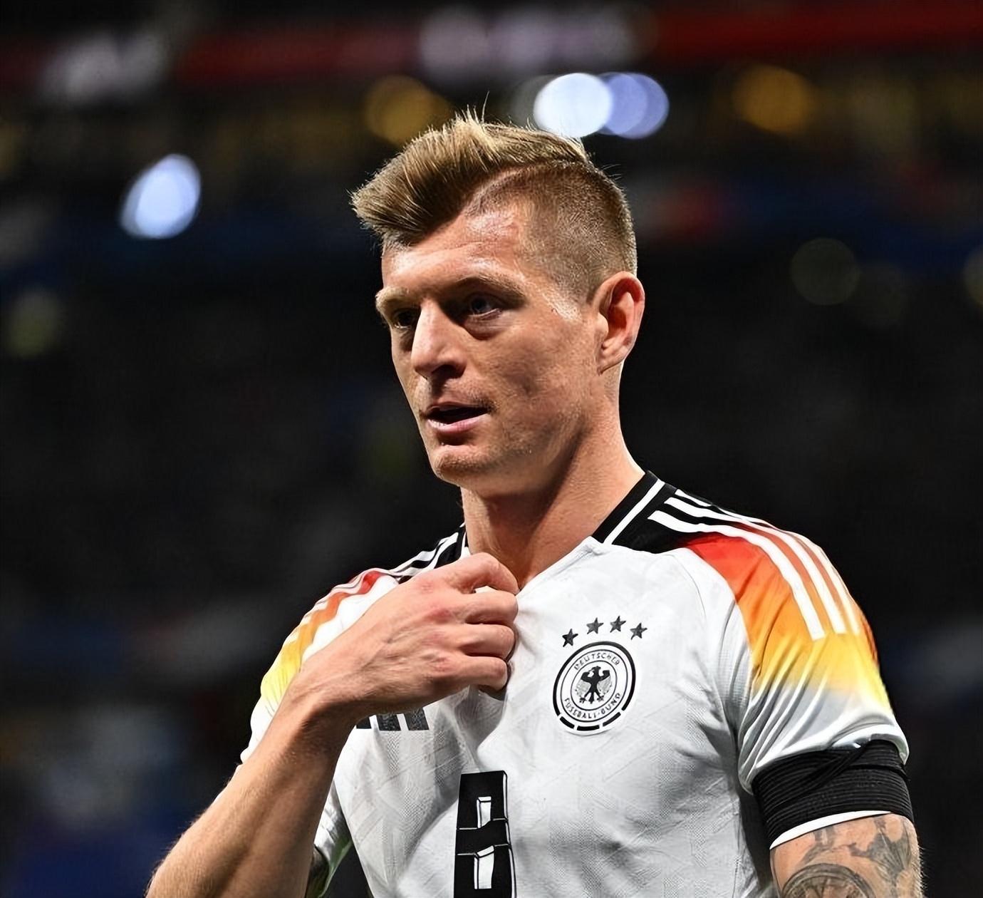 姆巴佩仅第四!金球奖竞争力排行榜公布,梅西上榜,c罗第21