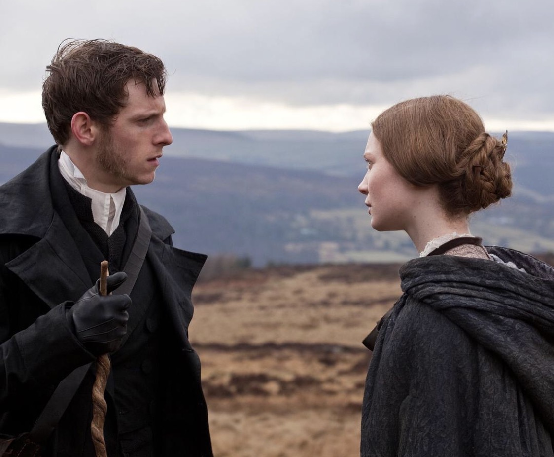 深度解读《简爱》:物质之外,我们如何找到那份坚守自我的硬气?