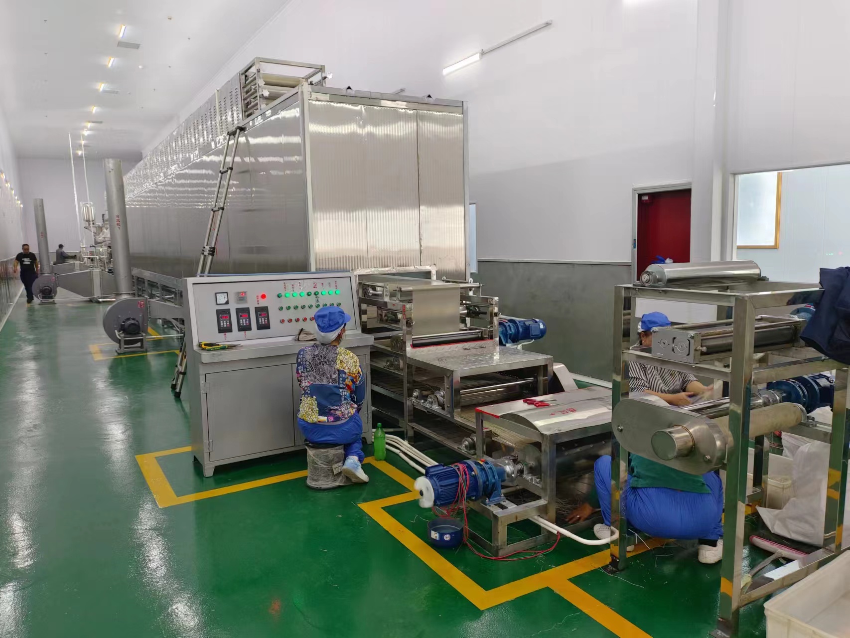 1天1万斤的红薯粉条机你见过吗?