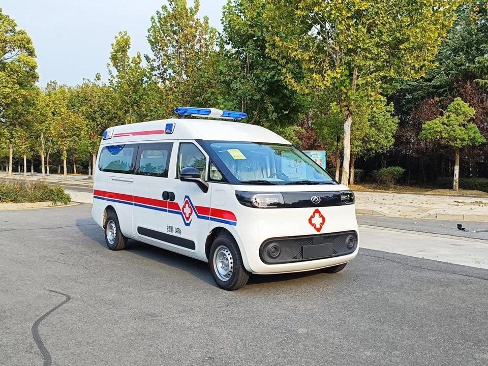 上汽大通大拿v1长轴高顶新能源救护车
