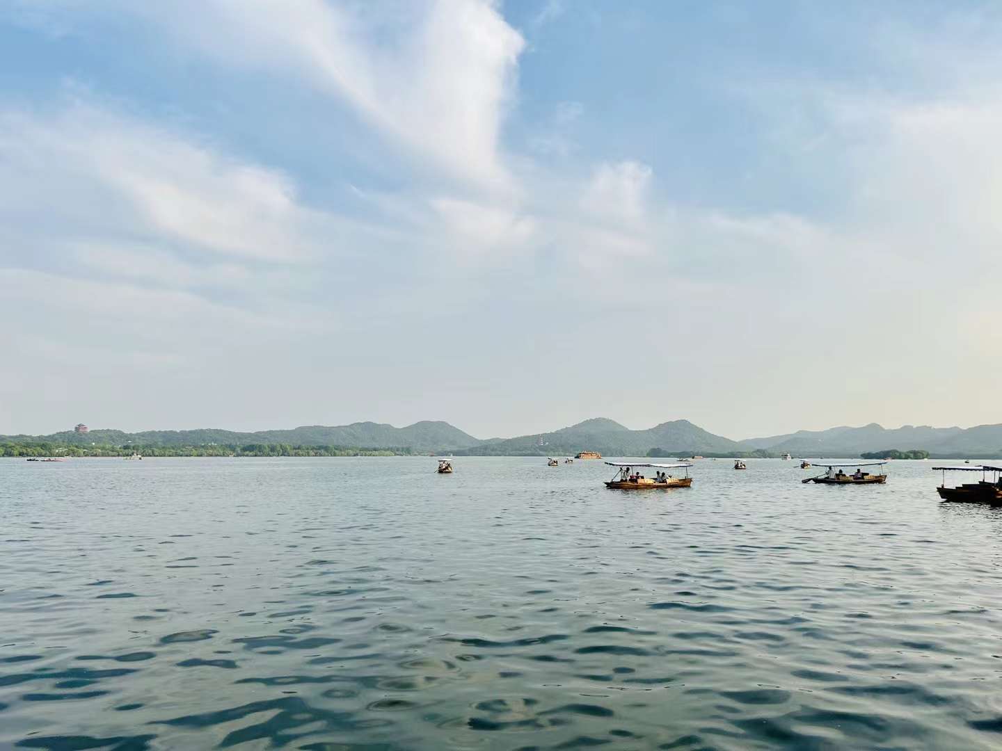 浙江旅游必去十大景点推荐(浙江旅游必去十大景点推荐乌镇)