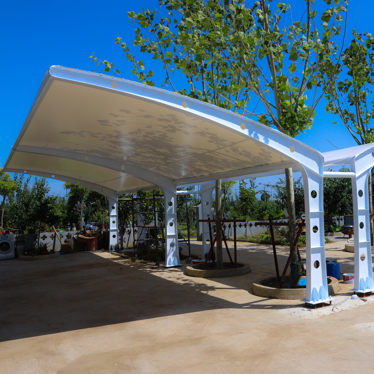 室外膜结构车棚是否用做防雷接地?