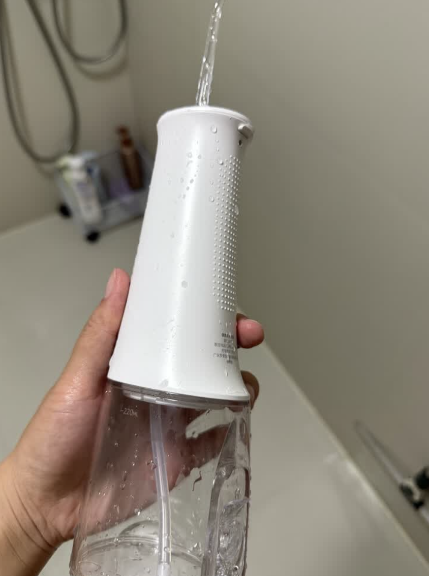 罗曼小熊冲牙器:是智商税还是矫牙救星?