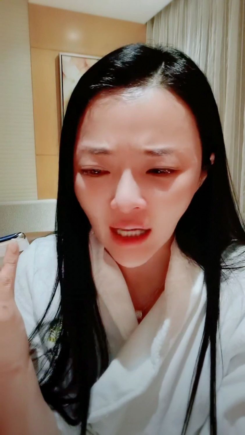 pk赛逼电商刷榜卖货坑粉丝割韭菜歌手唐薇我只赚良心钱