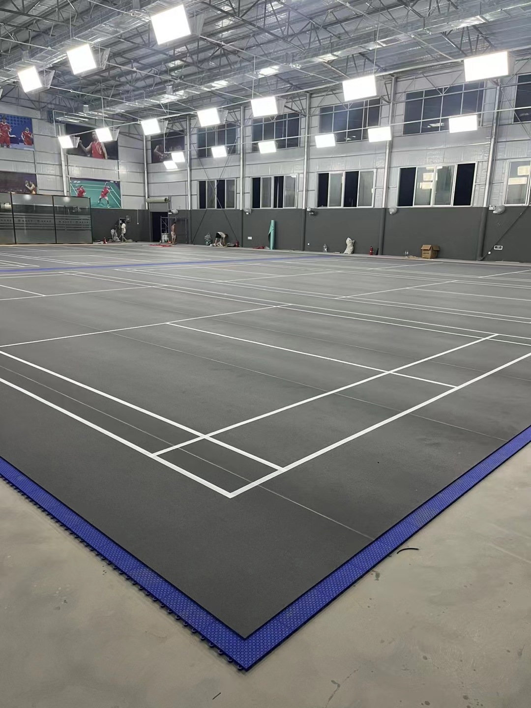 唐山久圳牌pvc运动地胶防滑耐磨羽毛球场专用绿色地胶