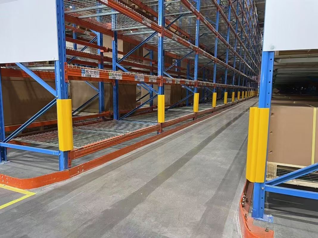 仓库货架柔性防撞柱,防叉车撞击的弹性高分子护栏