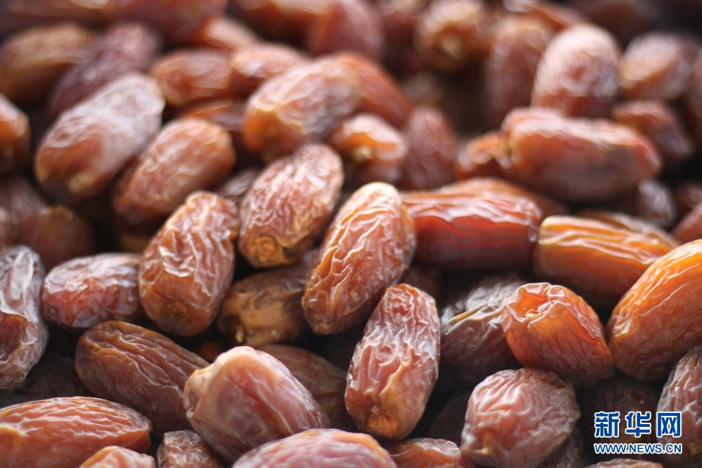 伊朗椰枣天津港进口报关:清关简洁化,快速了解港口进口优势