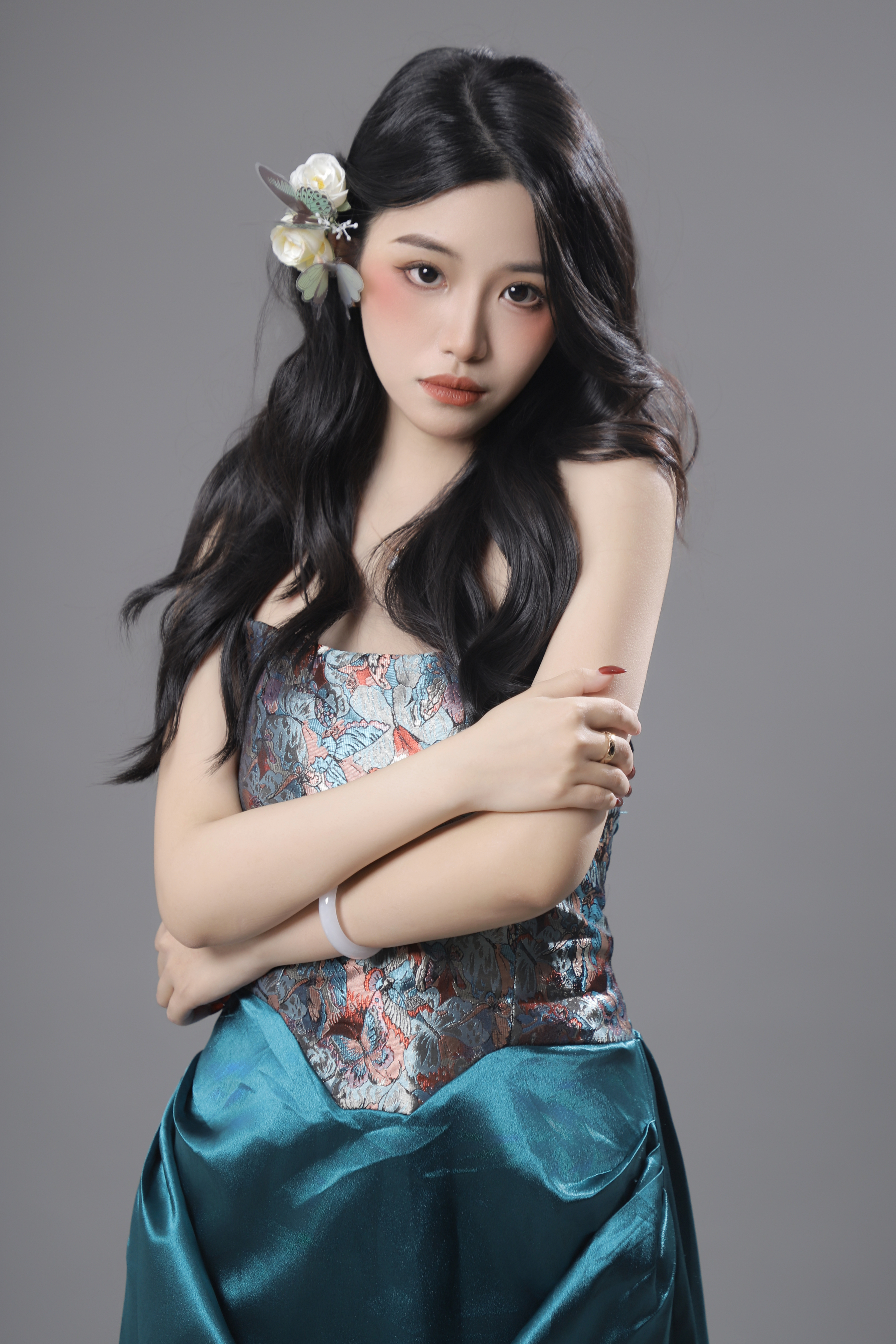 平面模特陈淑樱:时尚界的缪斯女神