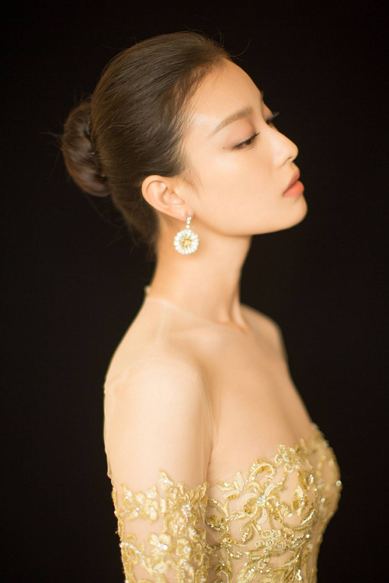 百变女神倪妮之透视装倪妮