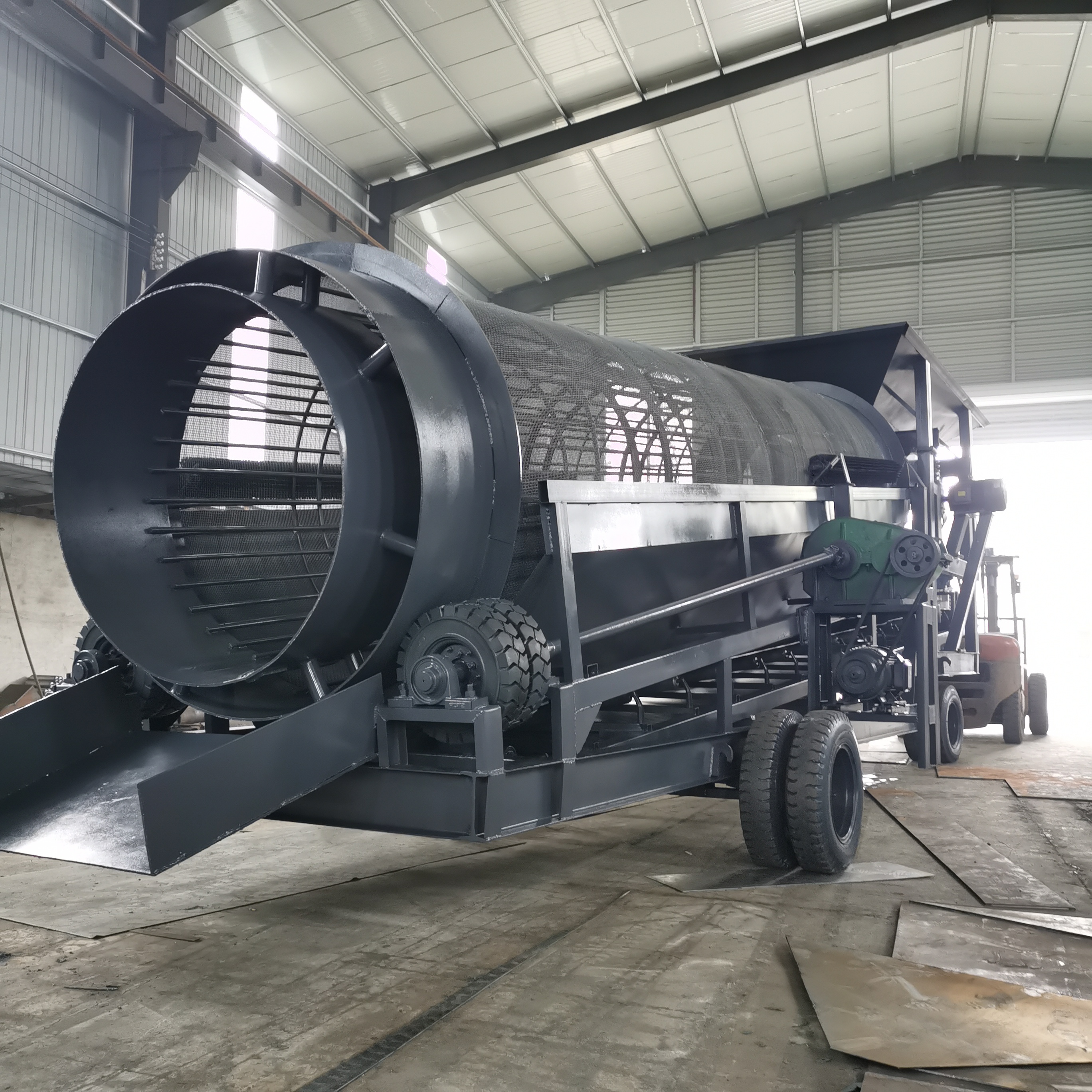 无轴滚筒筛:可以筛建筑垃圾的机器