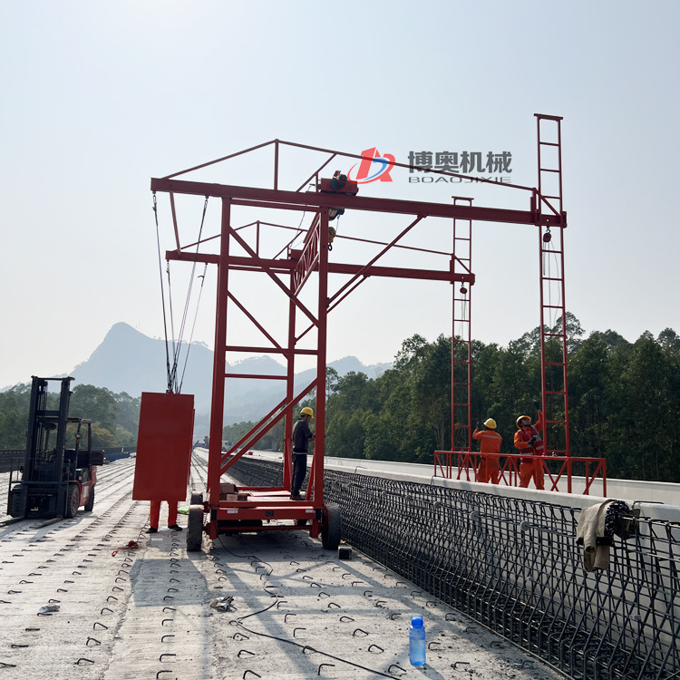 桥梁防撞护栏施工台车,模板台车