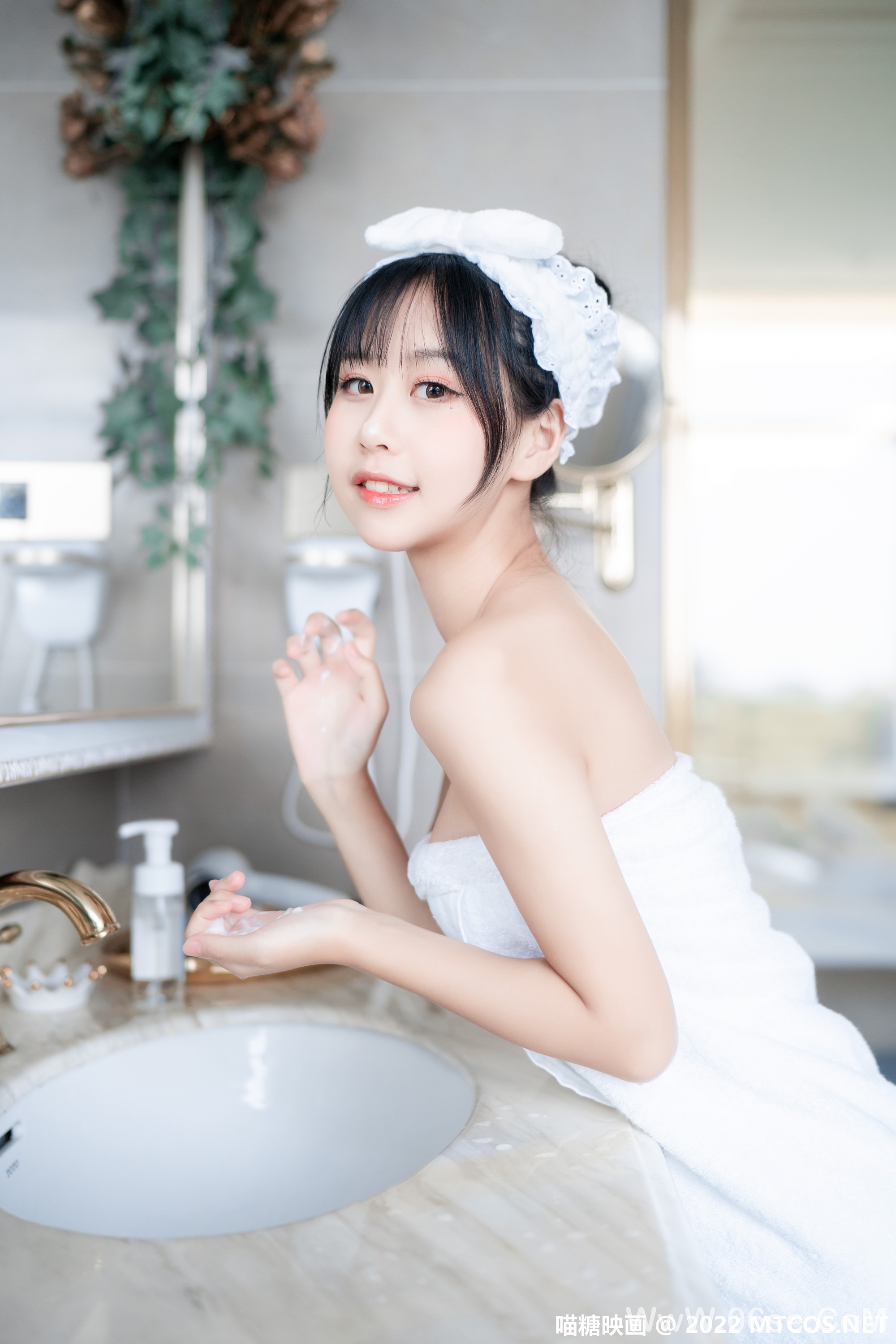 图片[13]-[喵糖映画] 2022.10.05 赏美 VOL.524 浴巾少女 [27+1P-253M]-六色网