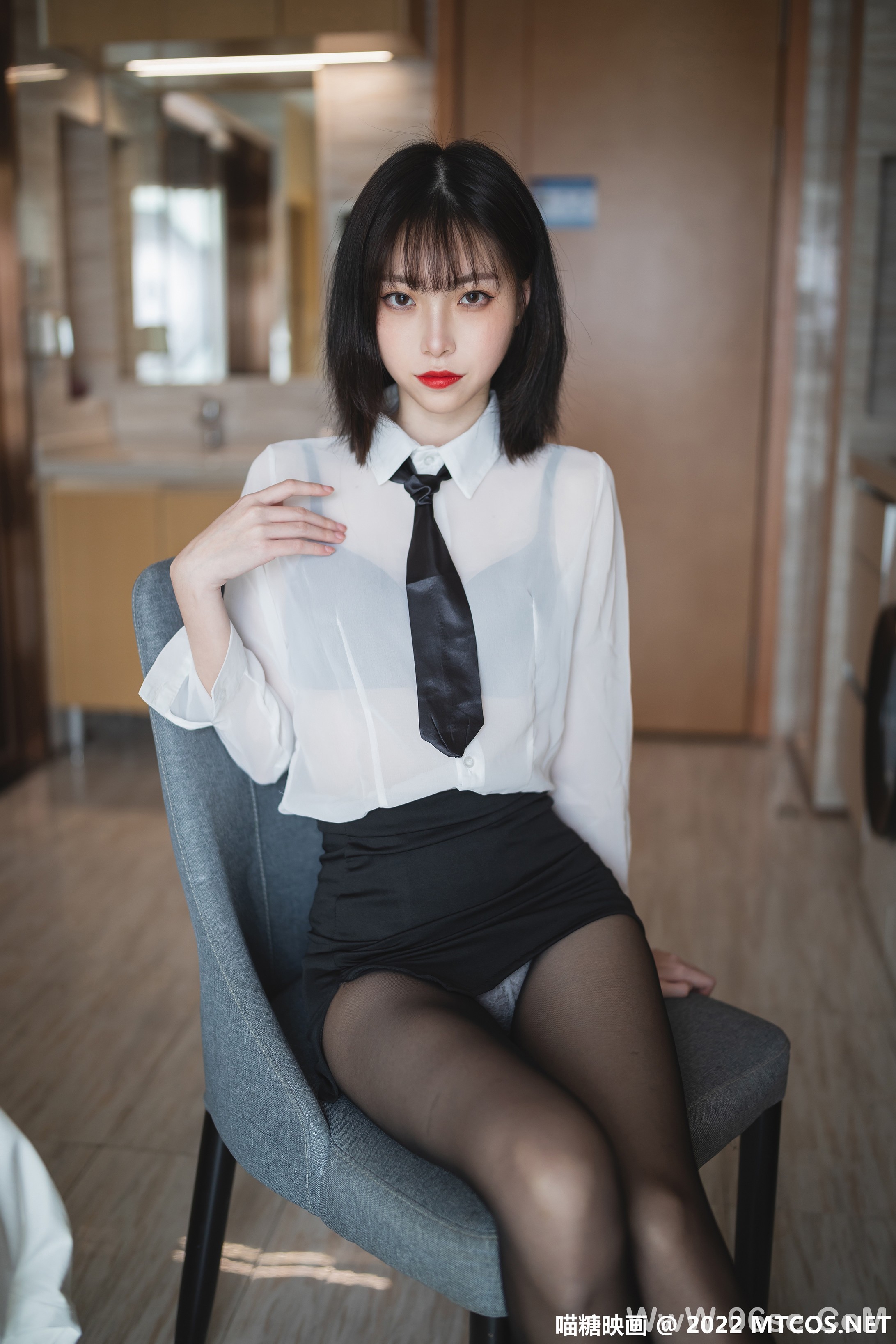 图片[24]-[喵糖映画] 2022.12.27 赏美 VOL.553 OL制服 [41+1P-728M]-六色网