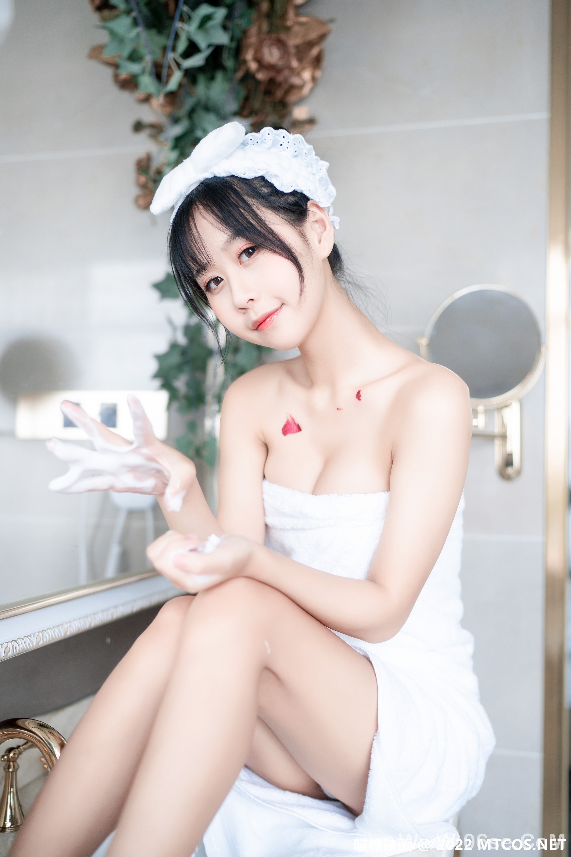 图片[24]-[喵糖映画] 2022.10.05 赏美 VOL.524 浴巾少女 [27+1P-253M]-六色网