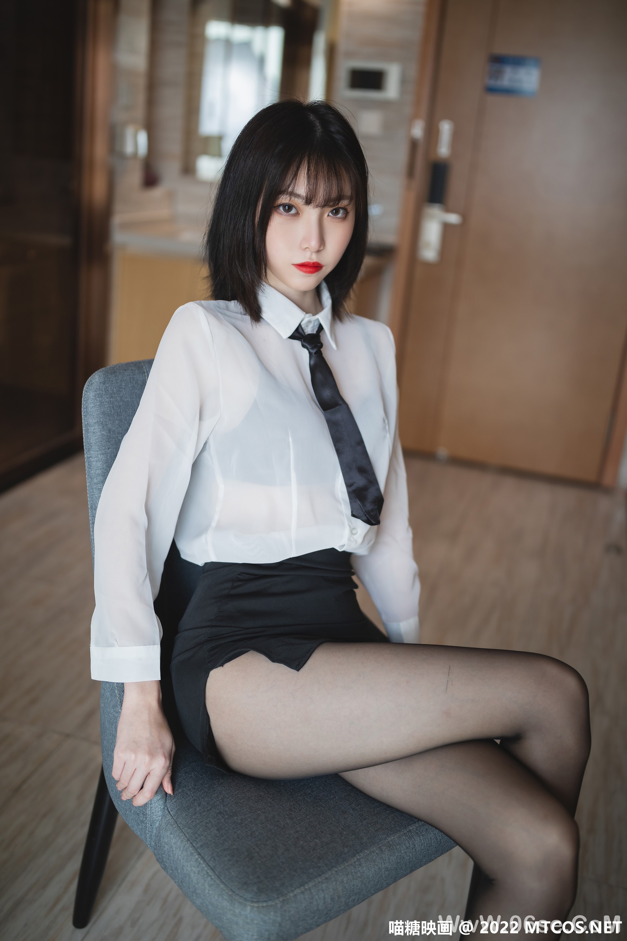 图片[13]-[喵糖映画] 2022.12.27 赏美 VOL.553 OL制服 [41+1P-728M]-六色网