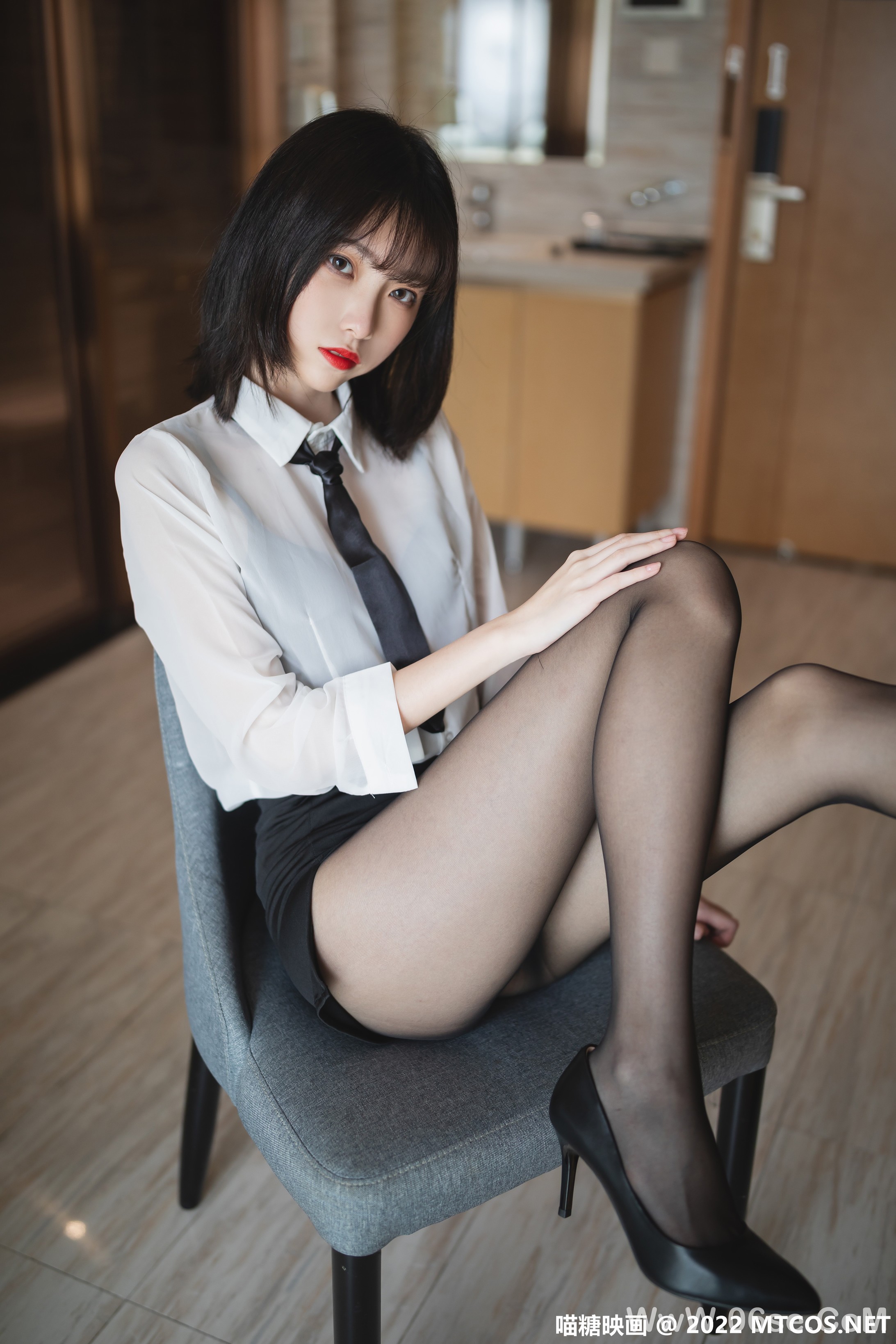 图片[8]-[喵糖映画] 2022.12.27 赏美 VOL.553 OL制服 [41+1P-728M]-六色网