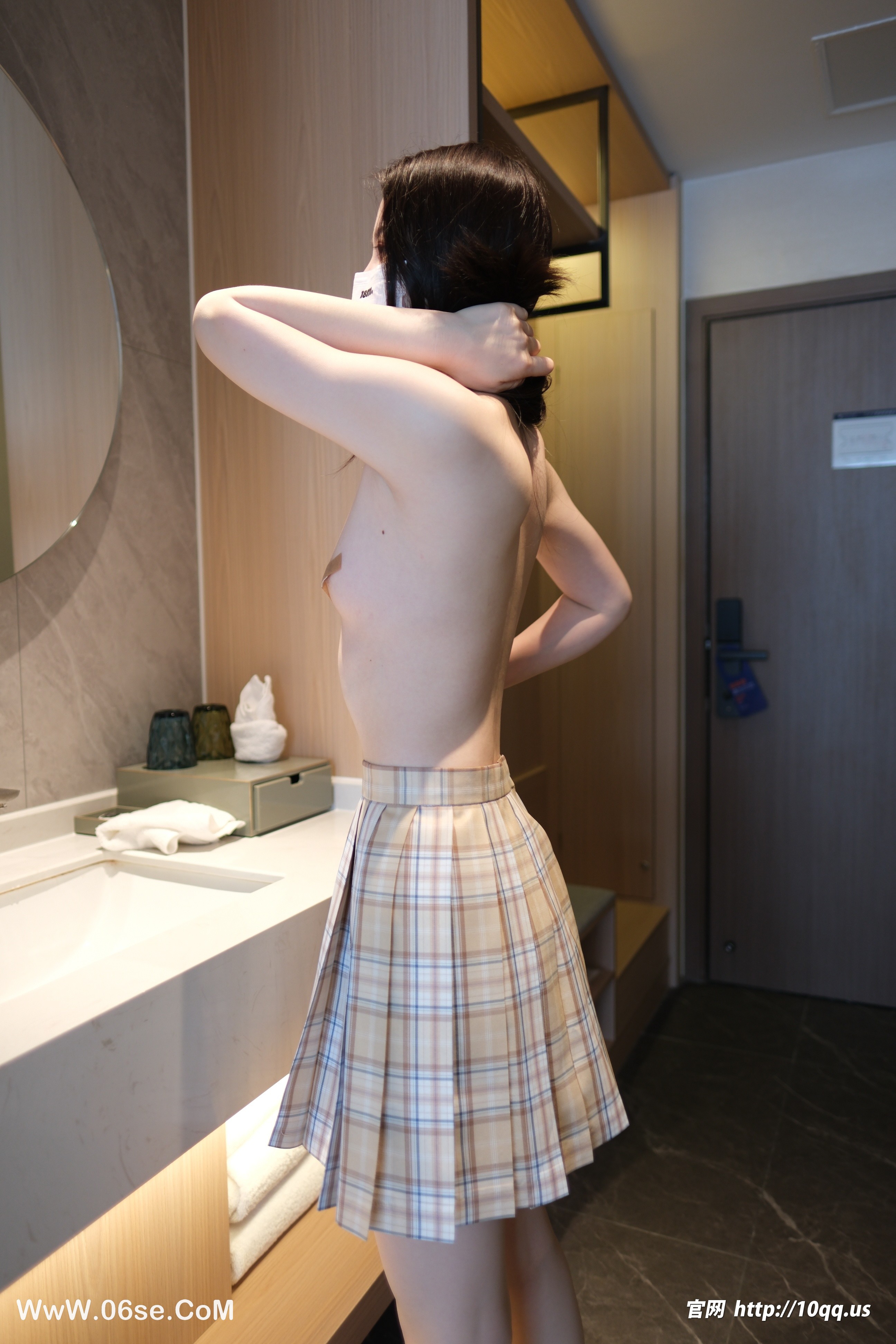 图片[2]-[ROSI写真] 口罩系列 2025.03.22 KZ.3205 [78+1P-145M]-六色网