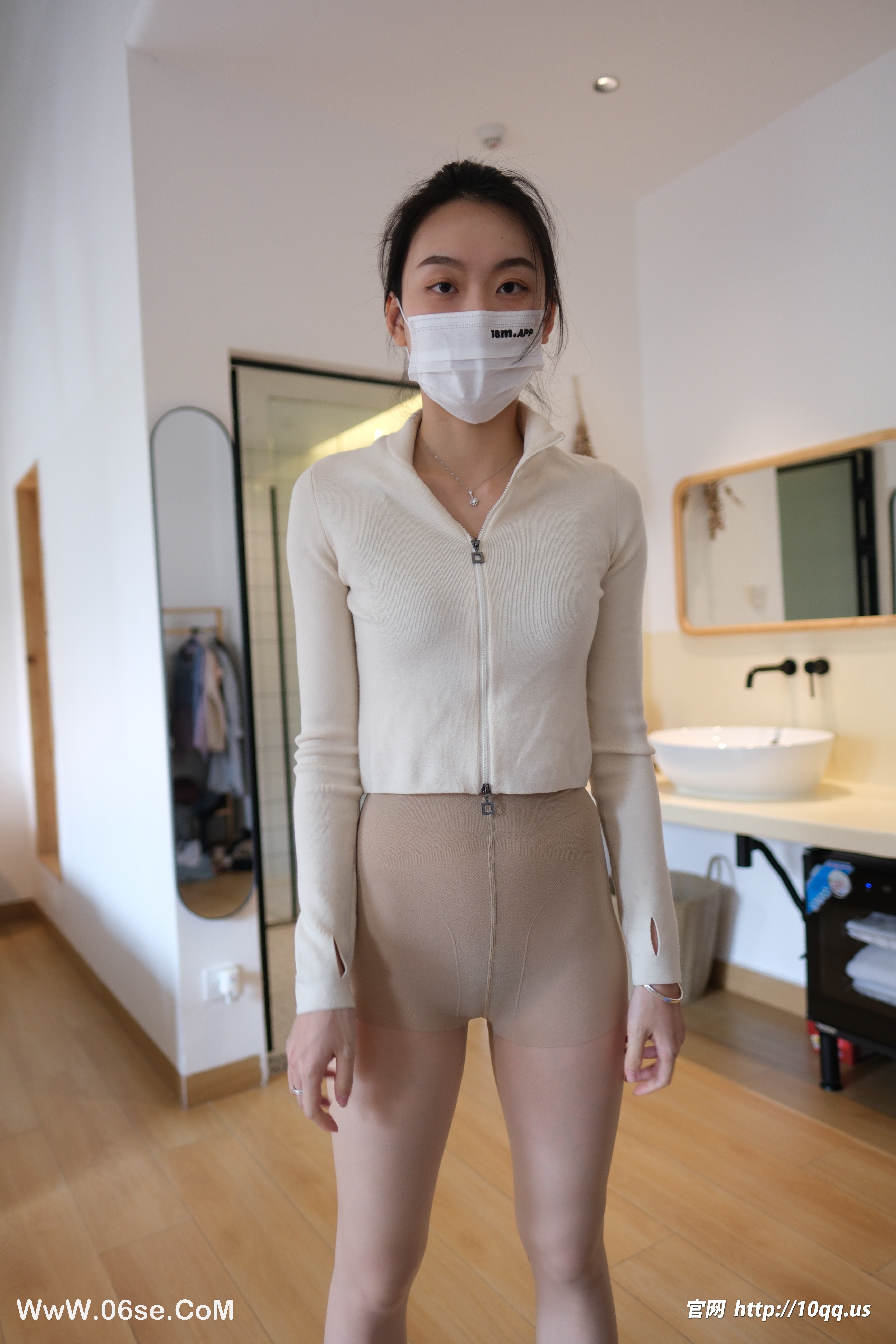 图片[3]-[ROSI写真] 口罩系列 2025.05.02 KZ.3246 [77+1P-117M]-六色网