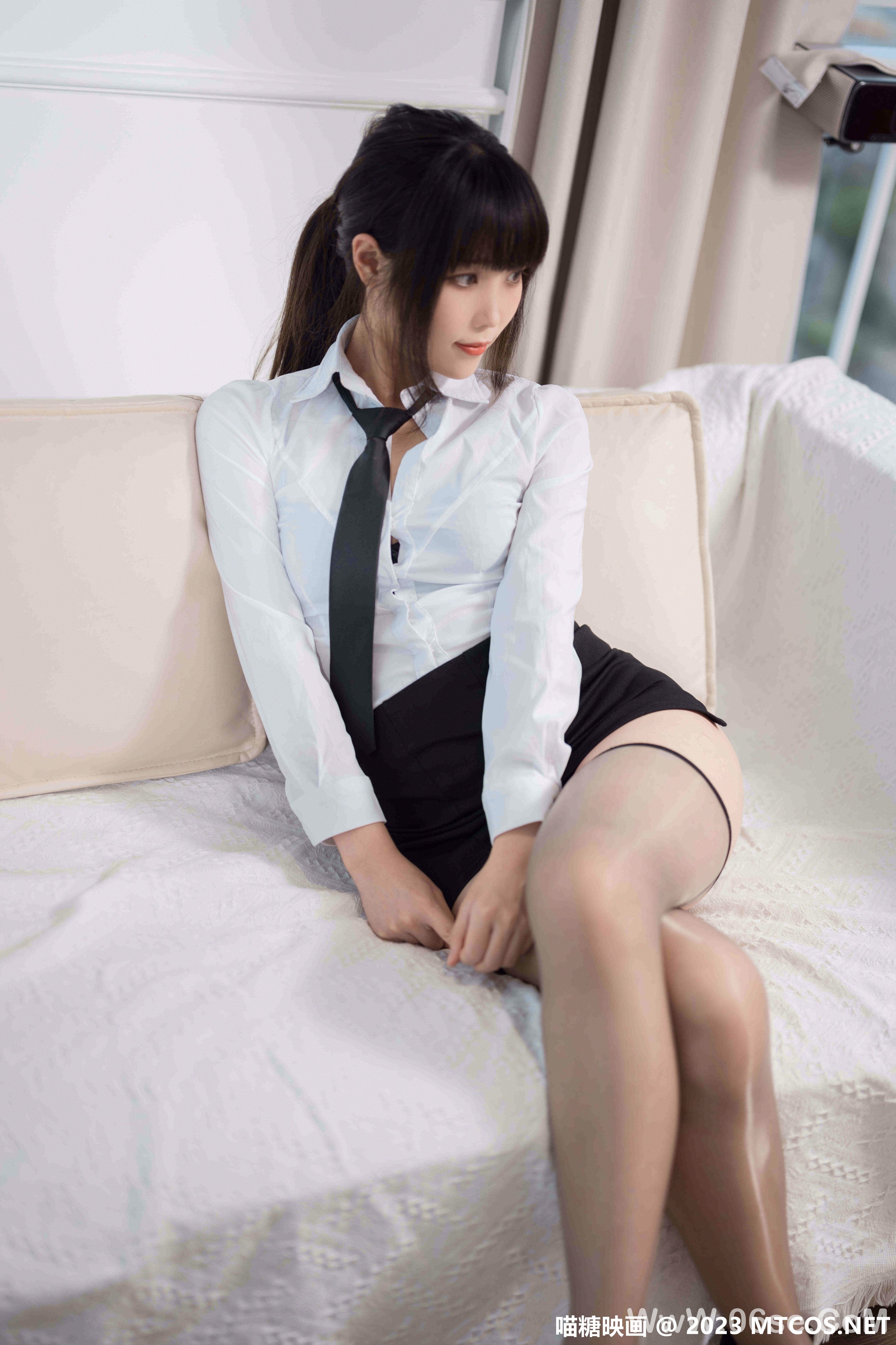图片[52]-[喵糖映画] 2023.03.11 赏美 VOL.572 OL人妻 [55+1P-636M]-六色网