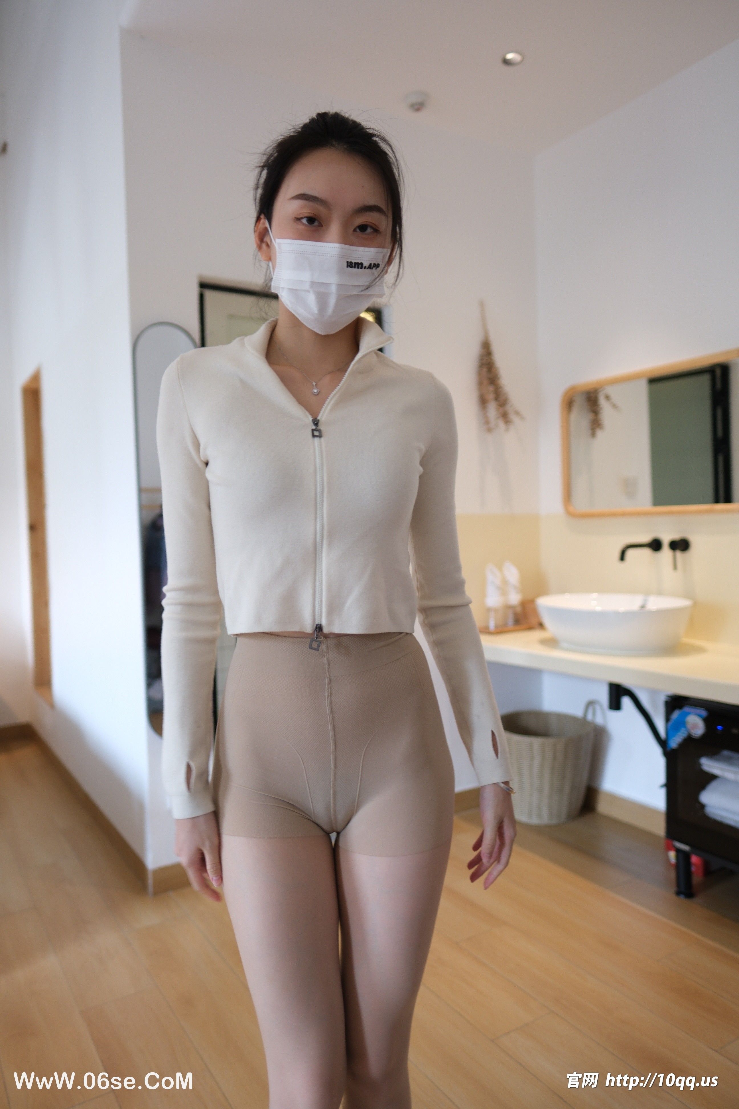 图片[4]-[ROSI写真] 口罩系列 2025.05.02 KZ.3246 [77+1P-117M]-六色网