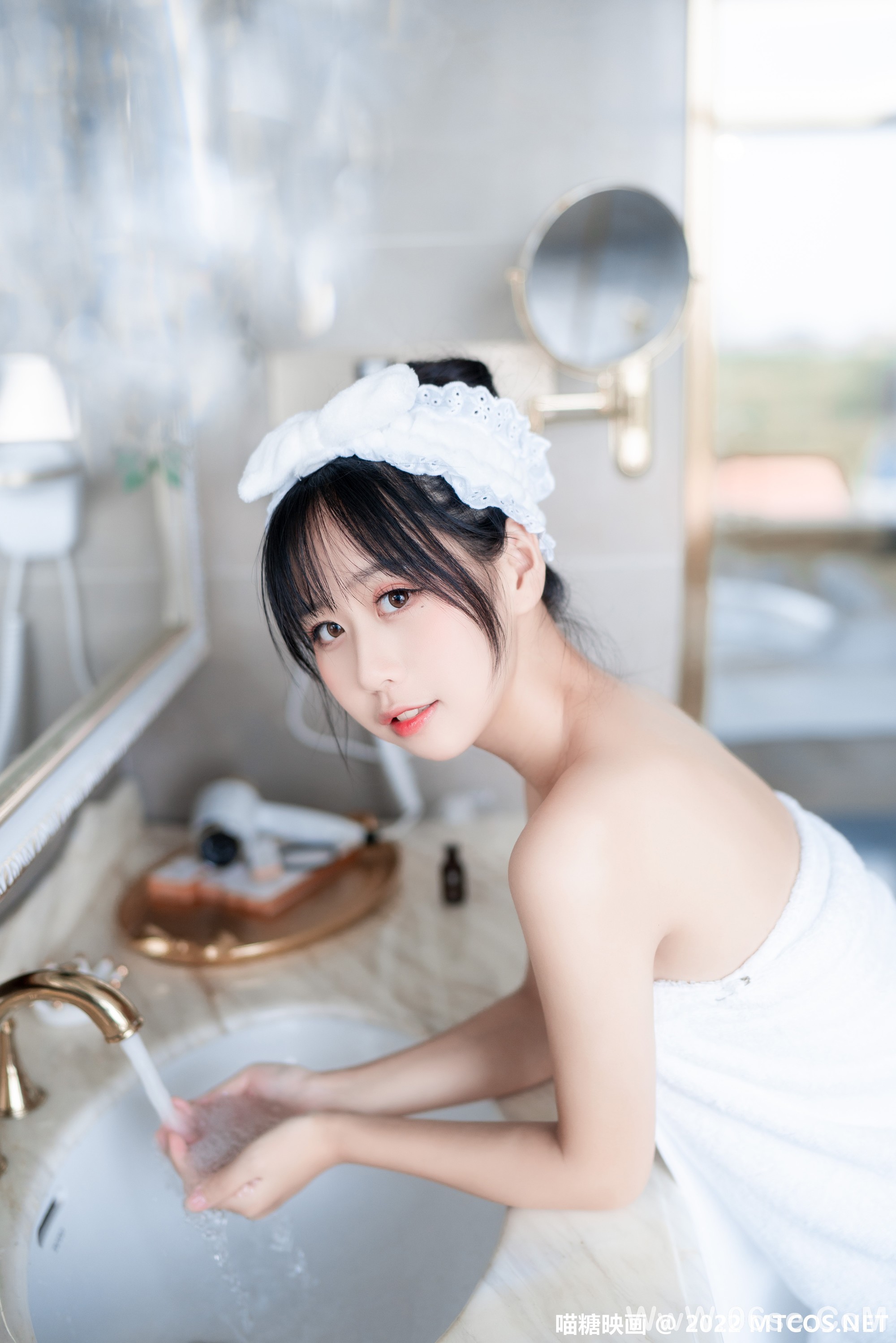 图片[23]-[喵糖映画] 2022.10.05 赏美 VOL.524 浴巾少女 [27+1P-253M]-六色网
