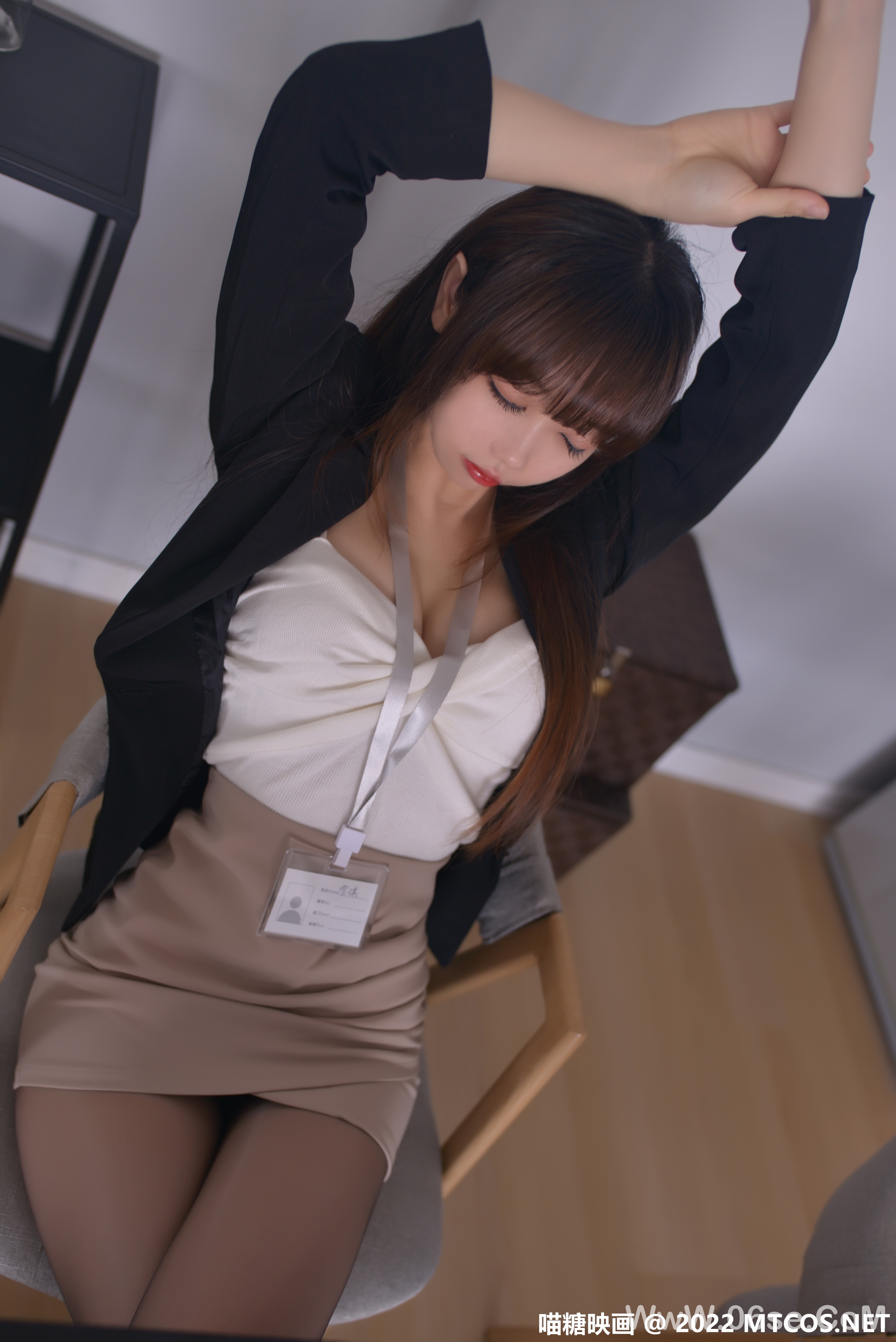 图片[35]-[喵糖映画] 2022.12.06 赏美 VOL.546 OL后辈出差第一天 [66+1P-503M]-六色网