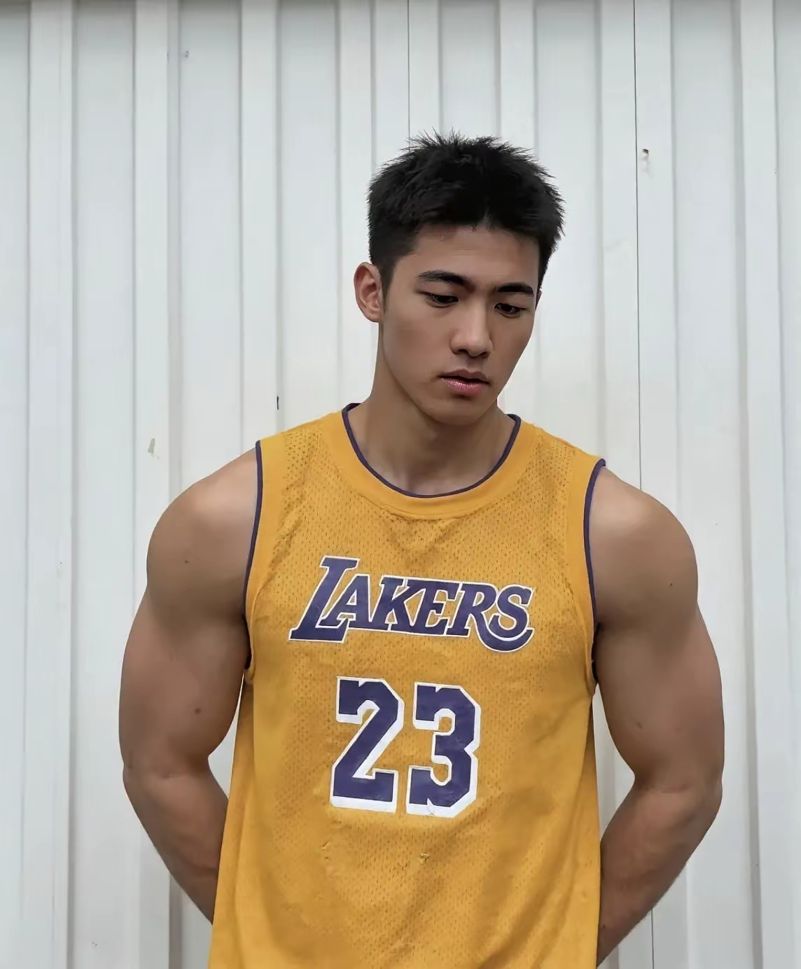 男生颜值的上限是发型决定的还是脸型决定的?