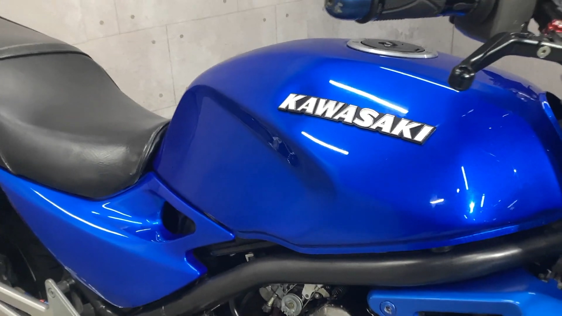 川崎经典250街车,不止于复古,更胜在性能