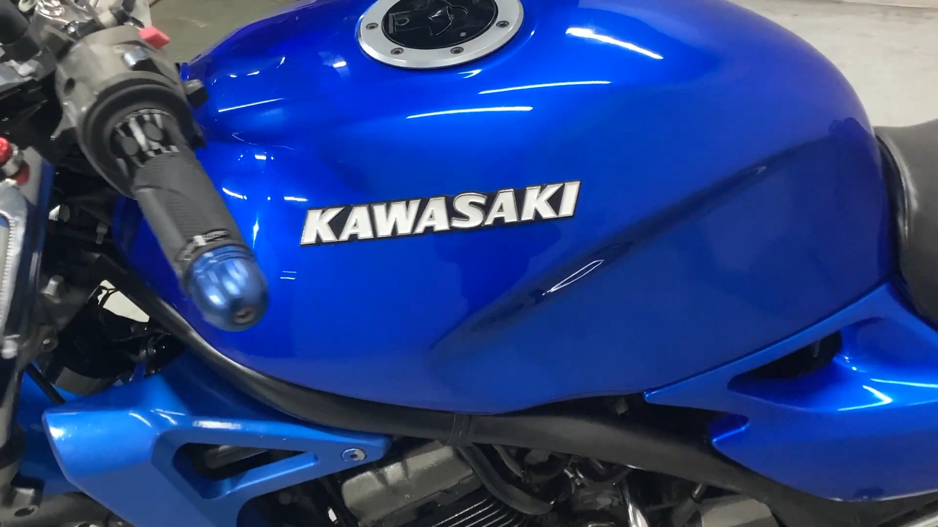 川崎经典250街车,不止于复古,更胜在性能