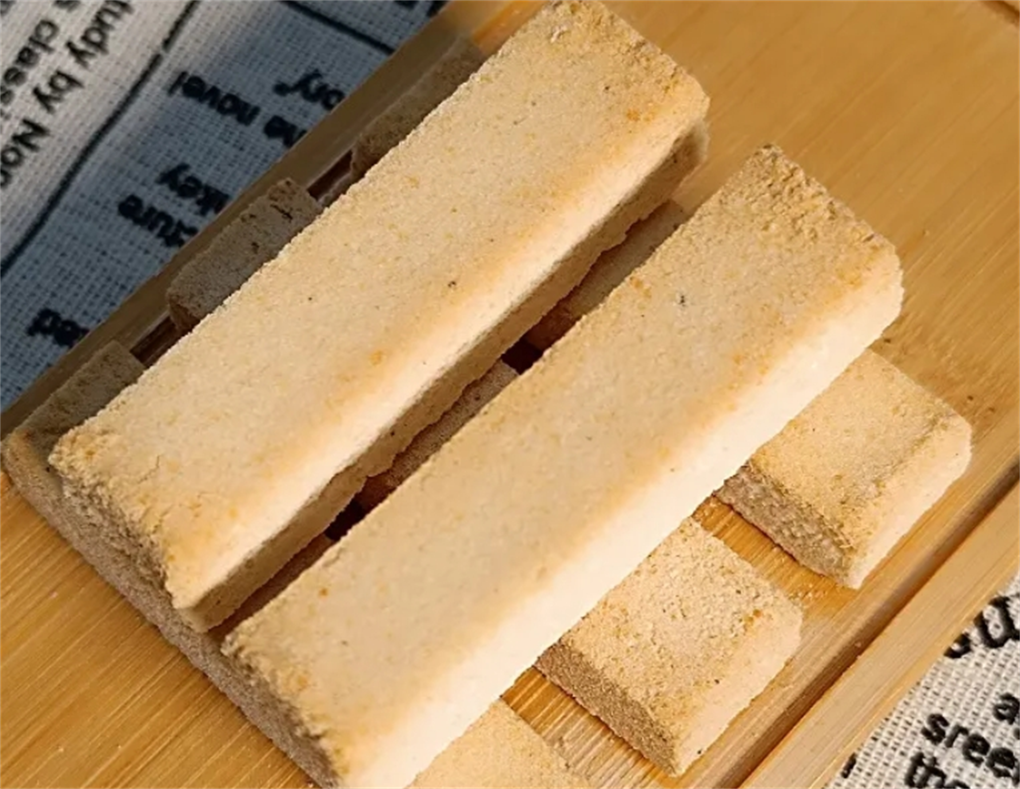 绍兴香糕最出名的三个地方地址天目湖笋香糕超级好吃的浙江绍兴美食