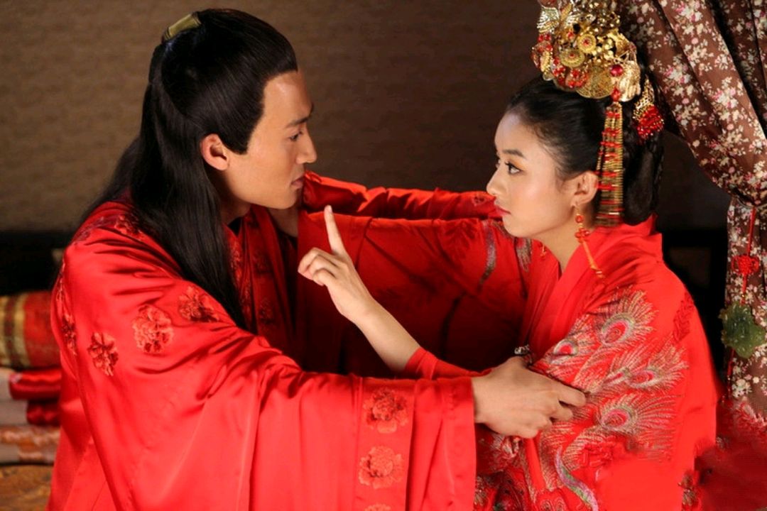 民间故事:穷书生娶千金,表弟冒充新郎入洞房,最终三人皆丢了命