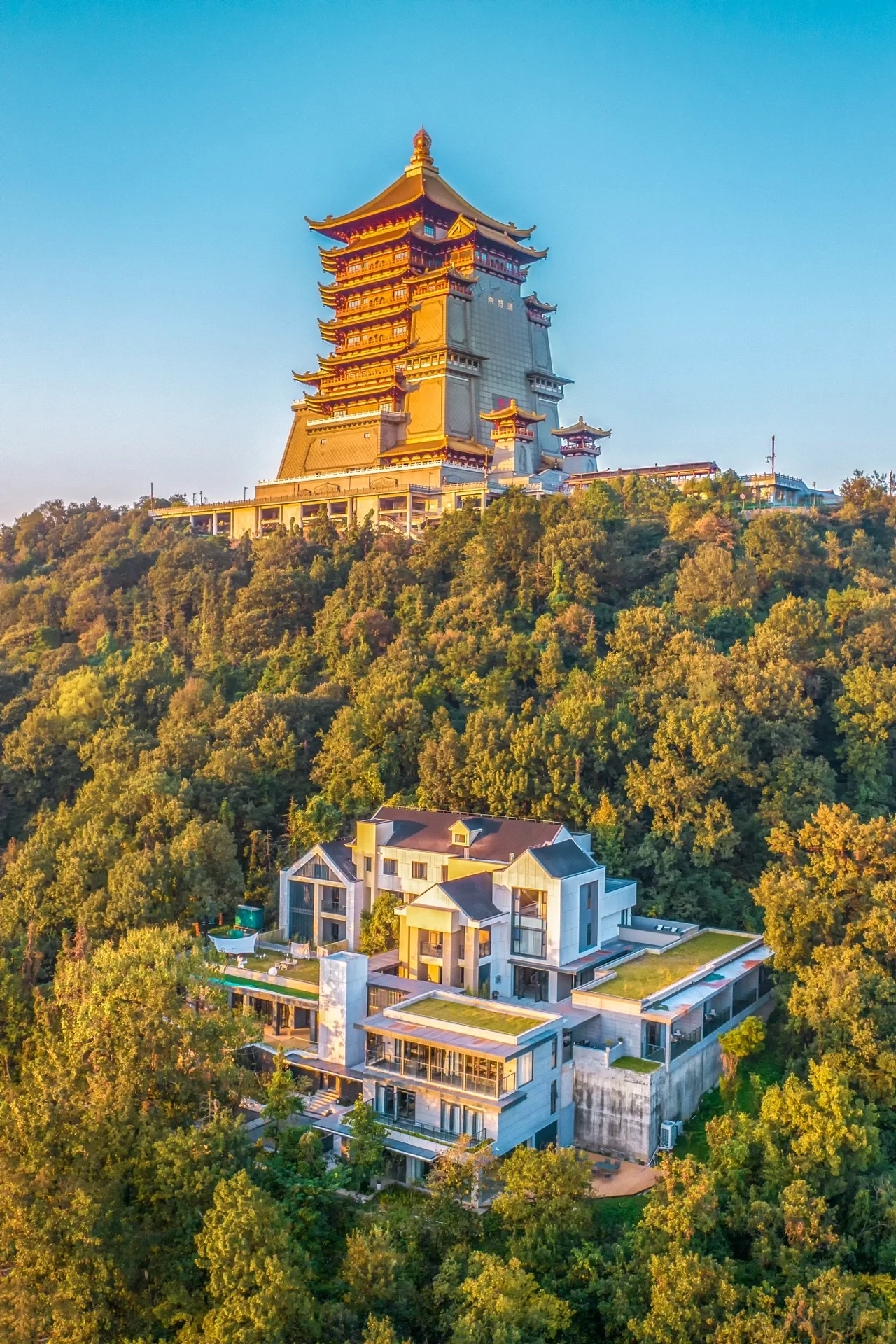 武汉15h登塔远眺长江俯瞰黄石,东方山风景区